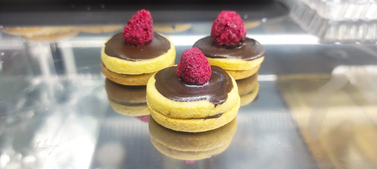 Petit four cioccolato e lampone